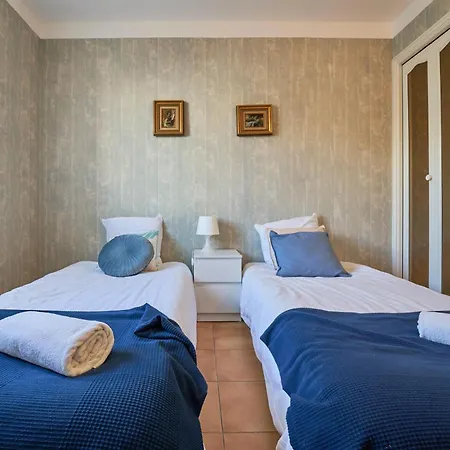 Escapade A Six-fours - Plage, Terrasse & Parking Apartment