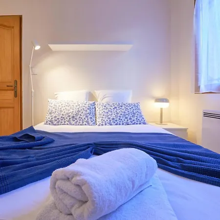 Apartment Escapade A Six-fours - Plage, Terrasse & Parking *