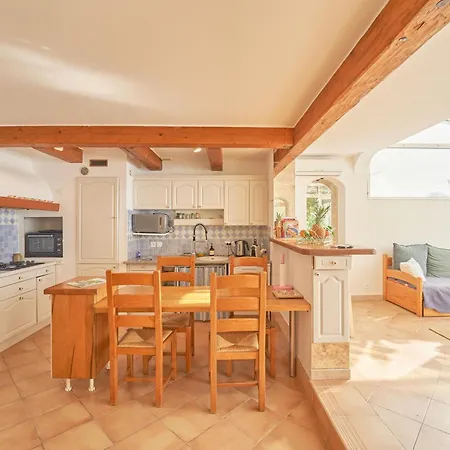 Escapade A Six-fours - Plage, Terrasse & Parking Apartment