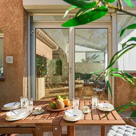 Escapade A Six-fours - Plage, Terrasse & Parking Apartment Six-Fours-les-Plages